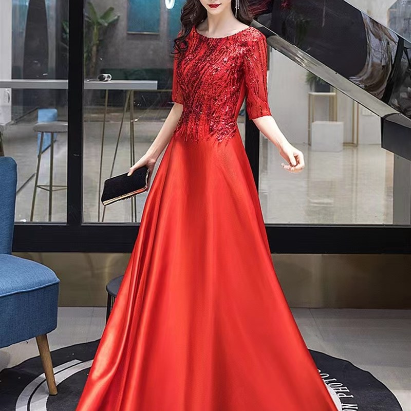 新选大合唱e团指挥演出服女金色年会晚礼服女新款主持人艺考伴娘