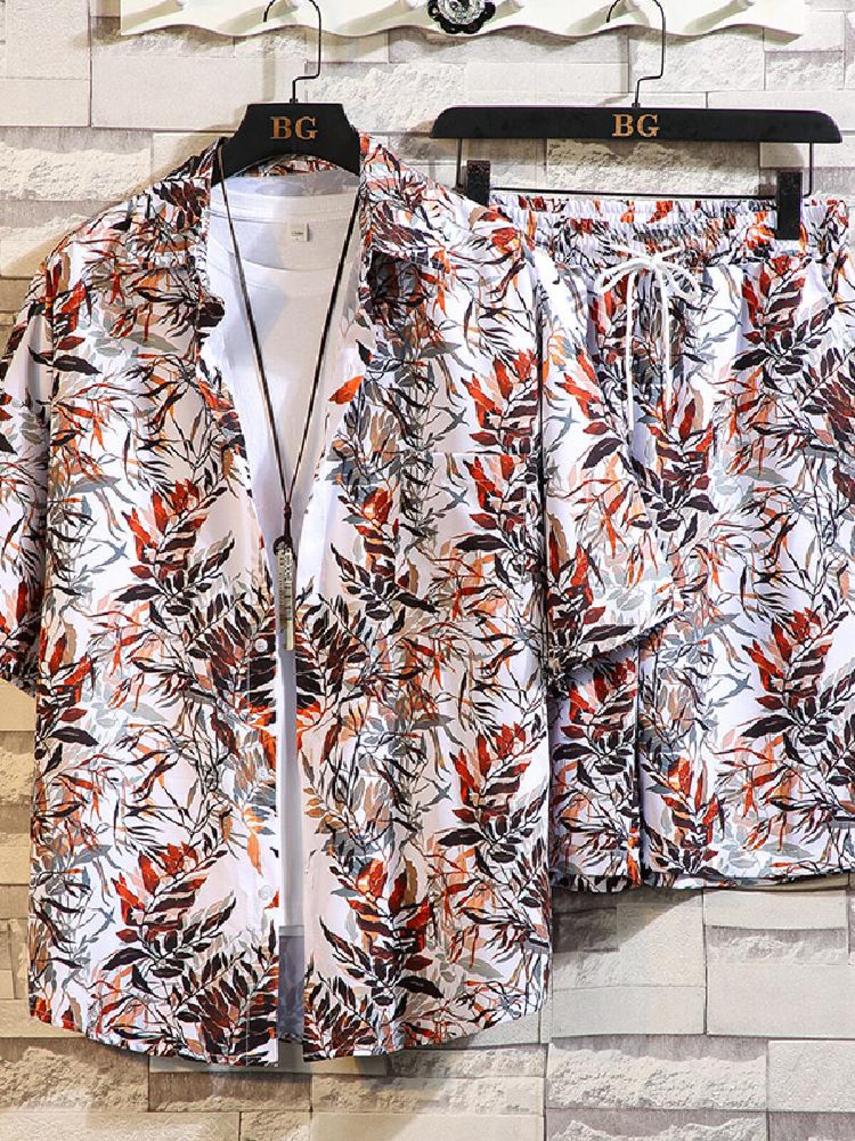 2024 남성용 새 잠옷 여름 얇은 플러스 지방 플러스 반팔 반바지 비치 캐주얼 대형 홈웨어 세트