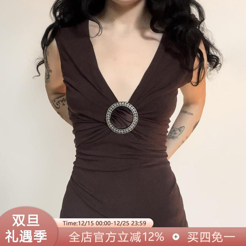 SWEETOWN反叛少女#古着镶钻圆环褶皱v领背心复古棕色显瘦内搭吊带