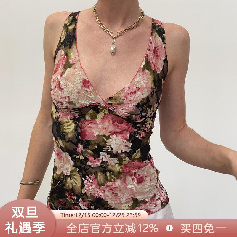 SWEETOWN仲夏玫瑰#复古油画感v领背心法式甜辣妹度假风吊带上衣女