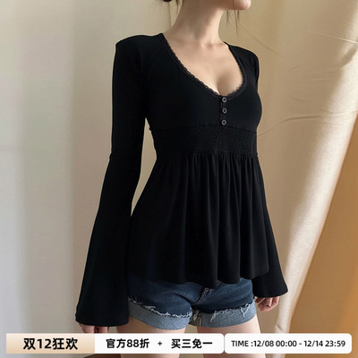 SWEETOWN小众修身蕾丝拼接v领低胸上衣黑色A摆显瘦喇叭袖娃娃衫女