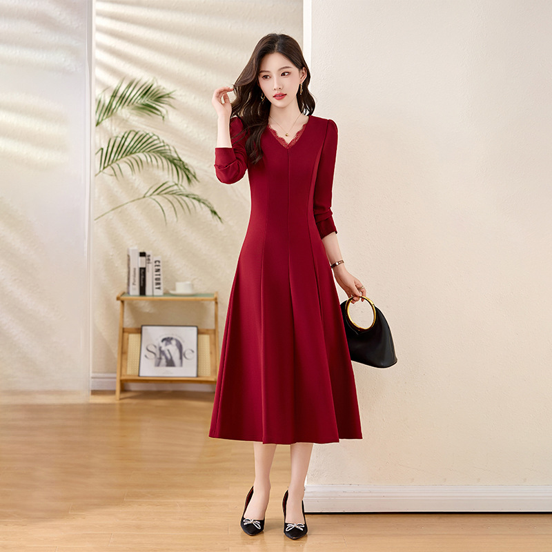 她之蝶品牌苏昔然彩女装2025新款大码女装收腰显瘦高端时尚长袖裙