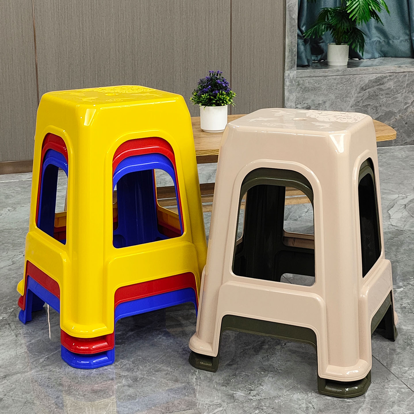 特厚塑料凳子加高熟胶50CM防滑凳展会议凳家族聚餐方凳广东省凳子