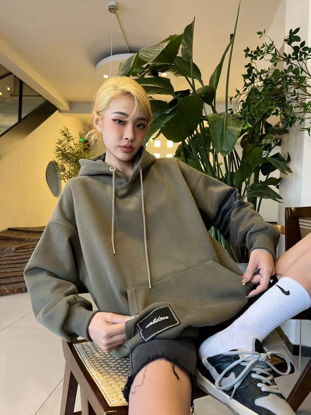 秋冬均码均码宝宝绒米朵休闲卫衣