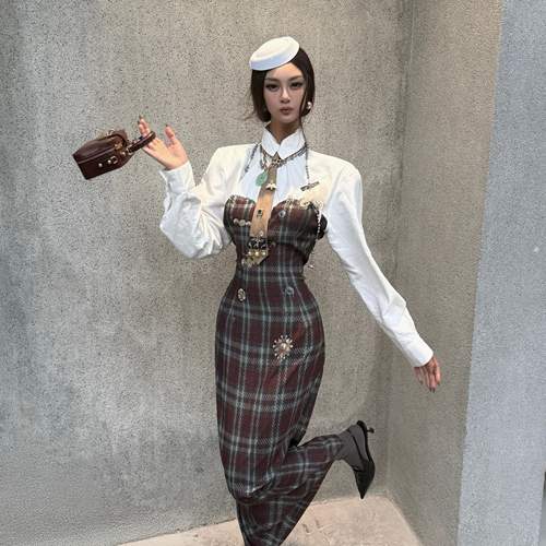 小众印花格子垫肩长袖连衣裙