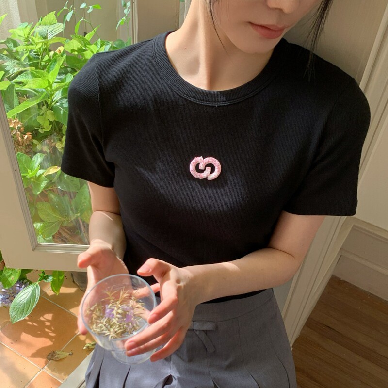 CHESTER CHARLES 24夏季女款小logo弹性修身针织短袖T恤香港代购