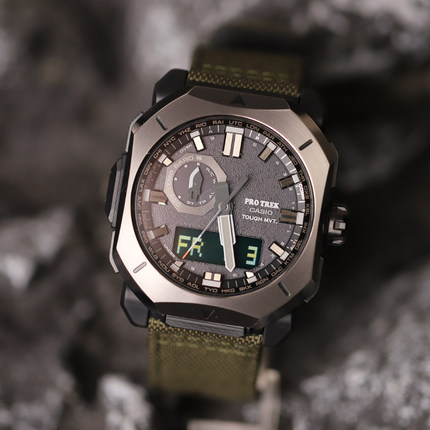 卡西欧Protrek系列户外防水登山表双显太阳能电波PRW-6900YB-3