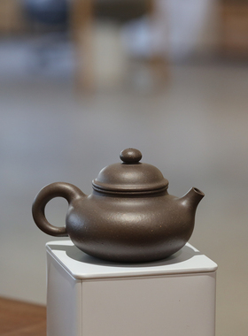 宜兴紫砂 指砂记 黄龙山原矿天青大水潭矿区紫泥 经典传统 容天壶