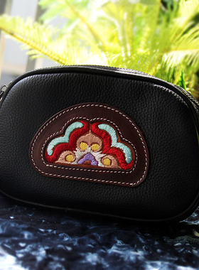 专拍链接。创意老绣包小众设计款手工刺绣老绣复古头层牛皮