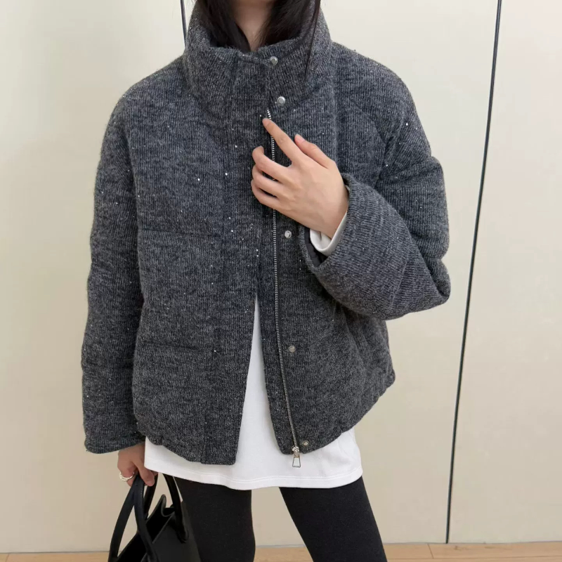 香谢丽舍2025冬季新款90白鸭绒亮片设计感立领短款小香针织羽绒服