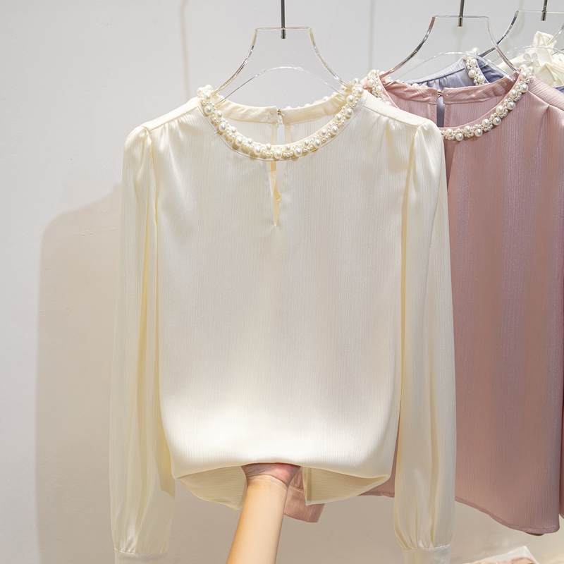 白色衬衫女高级感轻奢减龄洋气2025新款早秋超火长袖打底衫上衣