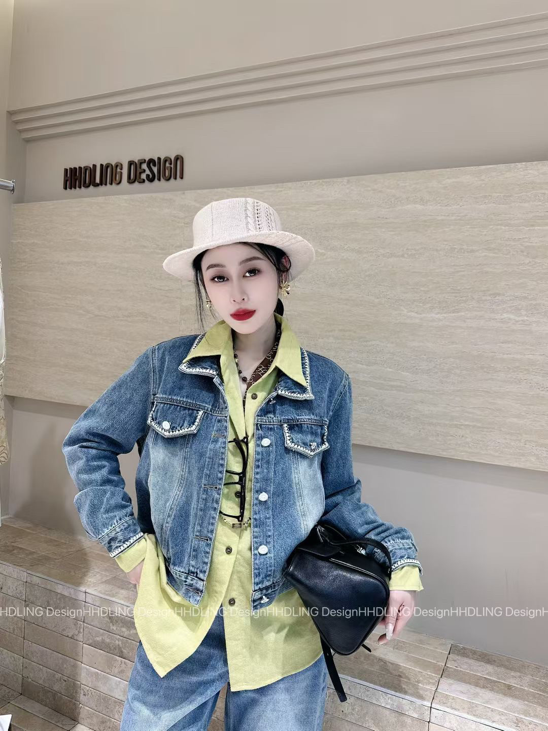 2026冬季新韩版时尚百搭显瘦女潮翻领长袖单排扣牛仔外套女上衣