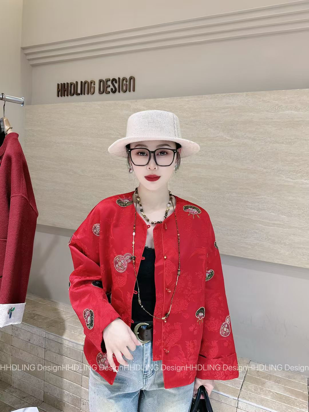 2026春季新韩版时尚百搭显瘦女潮圆领长袖刺绣国风外套女上衣女