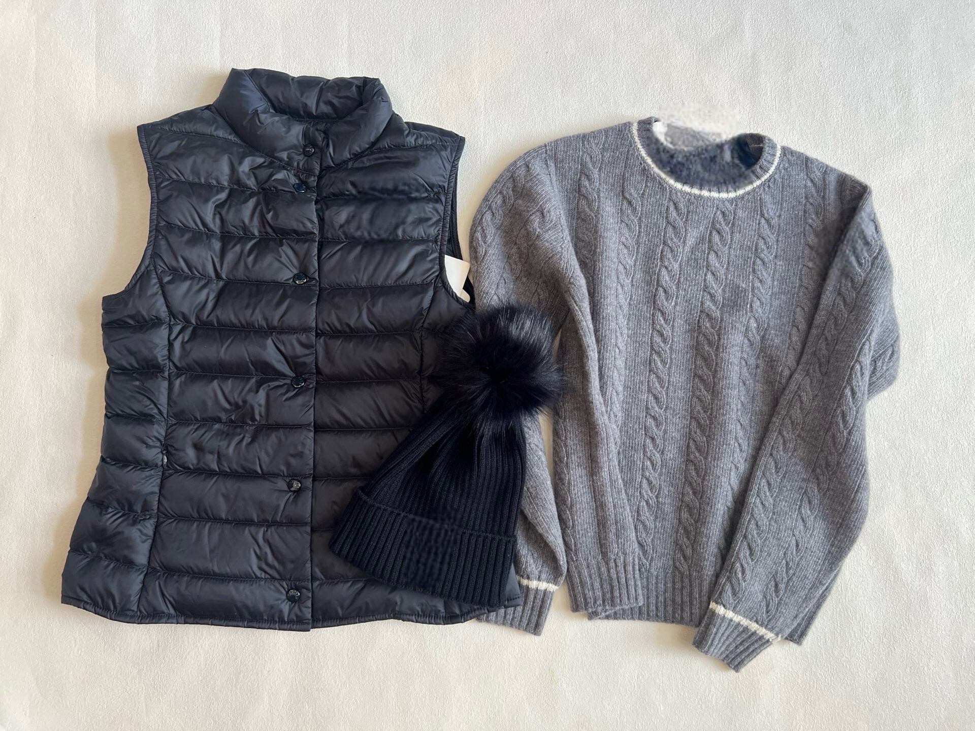 fei 25秋冬新款儿童软绵绵羽绒服马甲狐狸毛毛球帽子灰色羊毛毛衫