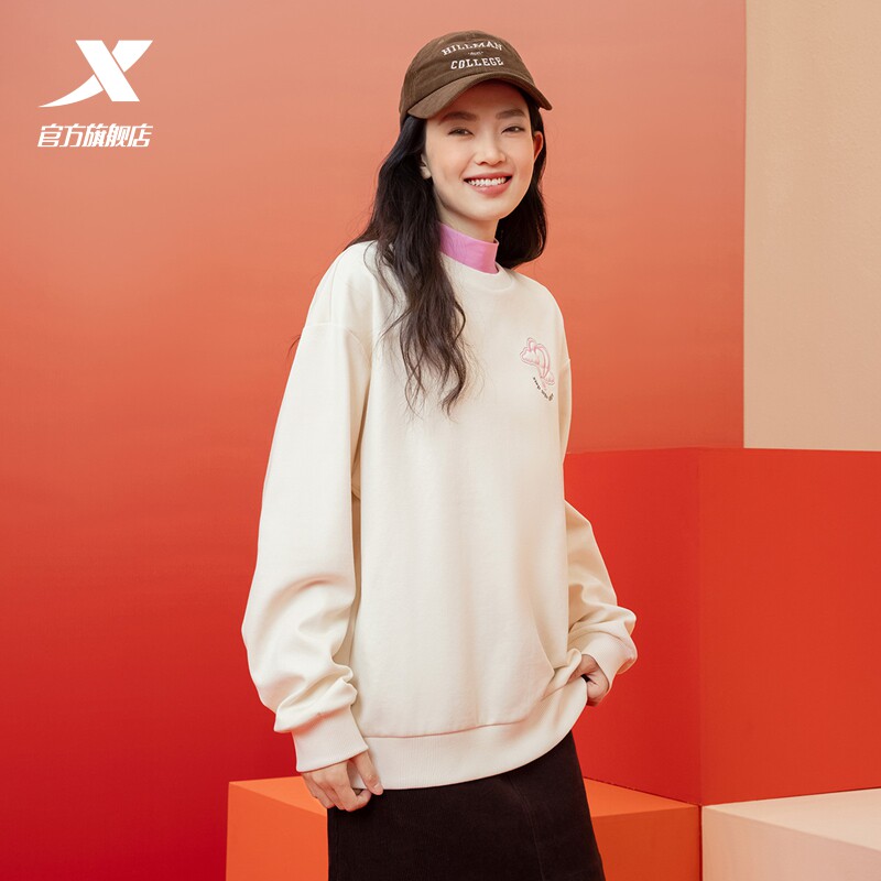 特步圆领卫衣女2025年春新款休闲修身套头运动上衣女975128920230