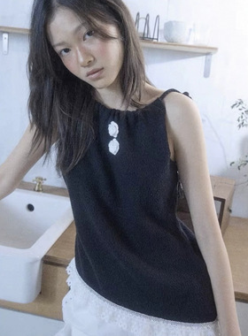 韩系 26新款 优雅小花蕾丝花边不规则挂脖吊带背心