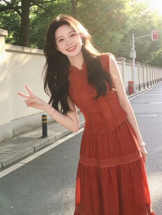 南法假日风红色无袖 明媚穿搭背心蕾丝拼接大摆裙两件套 上衣女夏季