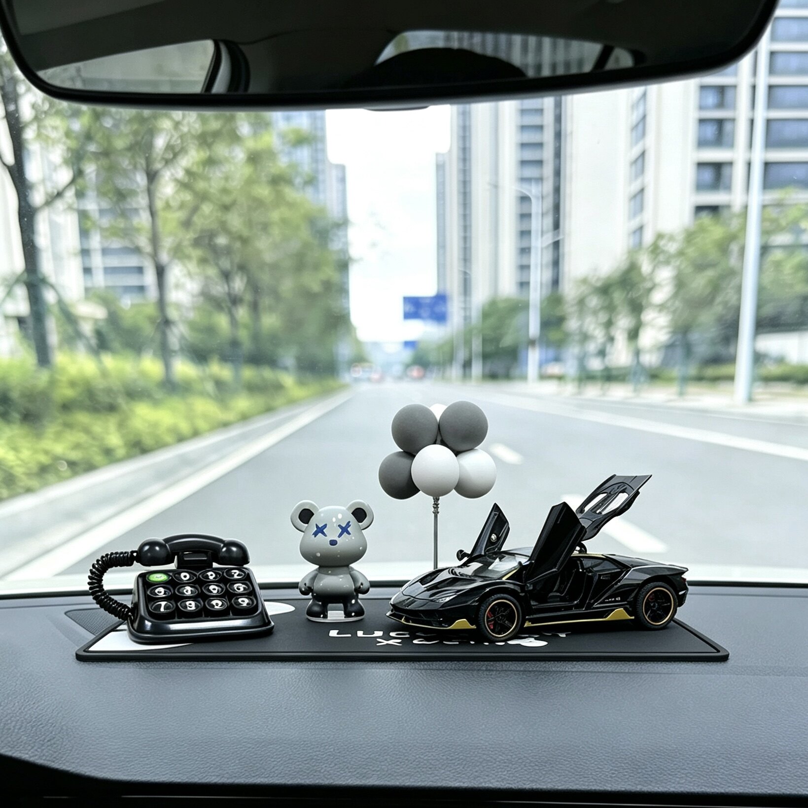 合金越野汽车模型复古电话机摆件