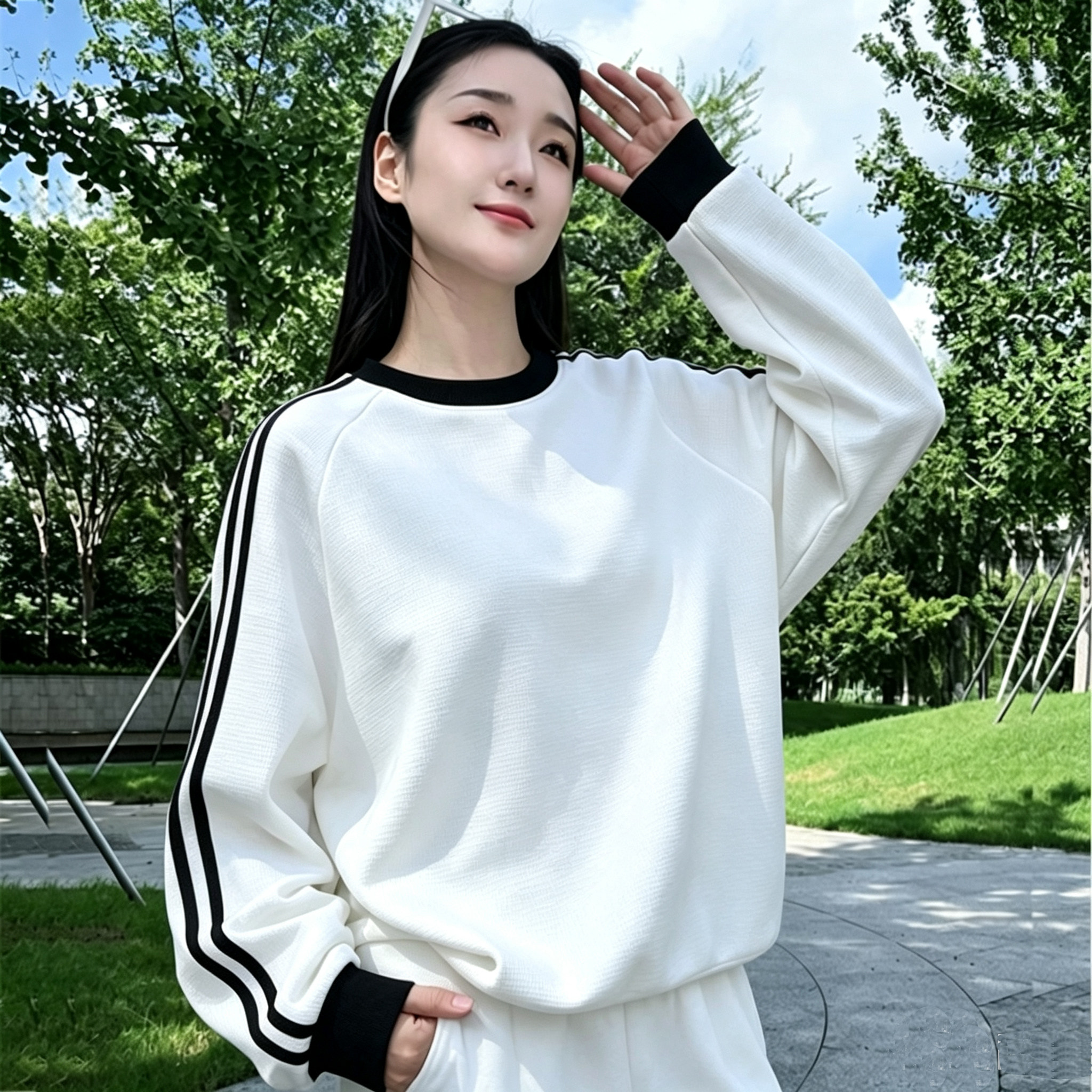 路伊梵休闲运动圆领卫衣秋新款