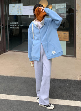 韩系早春季简约奶蓝色连帽卫衣女长袖拉链加绒宽松慵懒风休闲外套