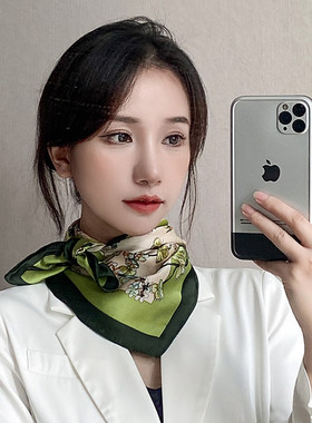 绿色碎花70x70小方巾丝巾女2024新款妈妈气质高级感护颈流行围巾