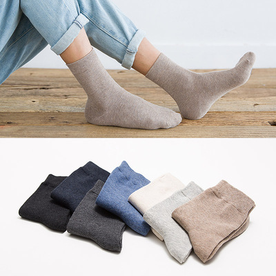 中筒男士纯色商务吸汗棉袜