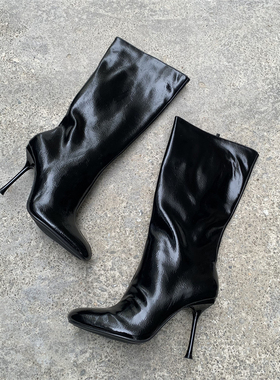 黑色复古漆皮长靴女细高跟尖头百搭侧拉链修腿神靴气质及膝时装靴