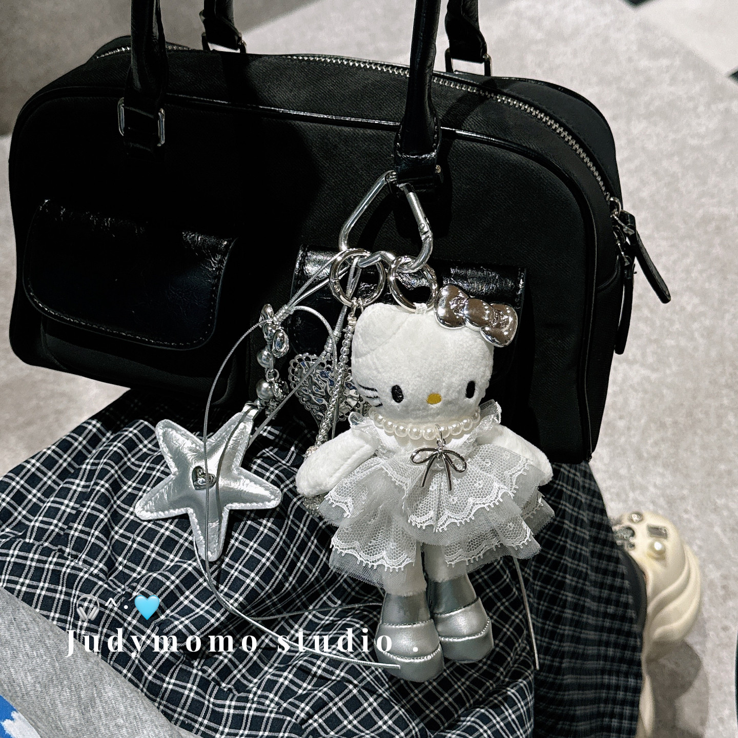 M1u系小香蛋糕裙白色玩偶挂件女
