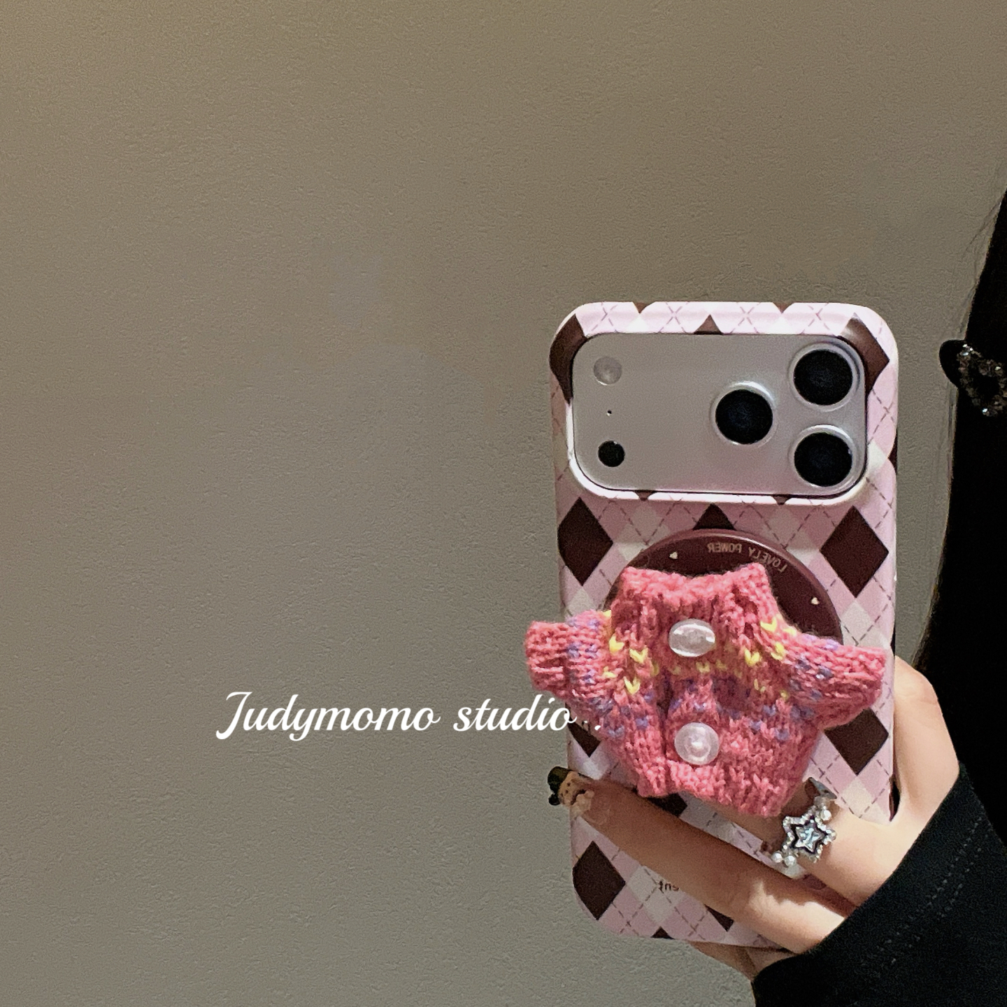 ins法式初秋碎花棕色毛绒兔苹果17promax手机壳适用iPhone16新款15pro全包防摔14磨砂少女