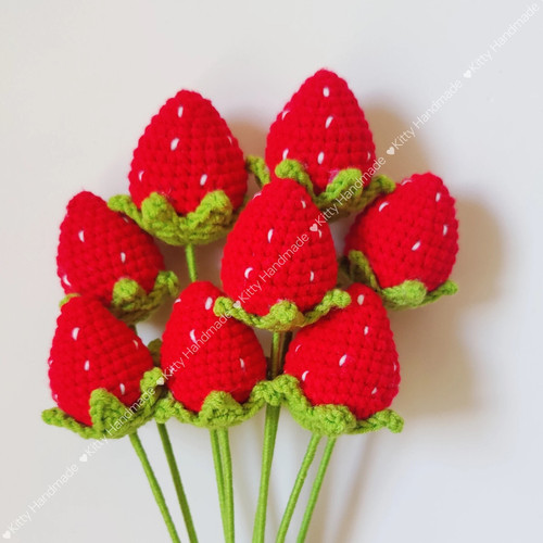 草莓花束毛线钩织仿真花客厅餐桌装饰婚庆摆件节日礼物送闺蜜女友