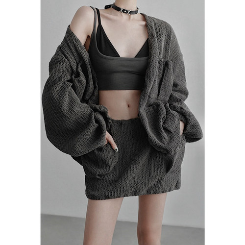 无以幻象牛筋边外套