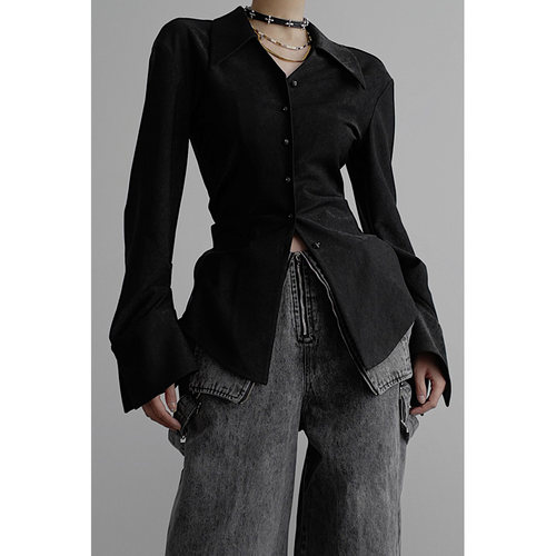 无以幻象长袖收腰尖领衬衫