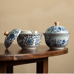 新款青花瓷缸陶瓷带盖防飞烟灰满印花家用客厅茶桌办公室烟缸摆件