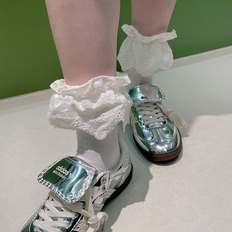 梨鹿洛丽塔甜美立体刺绣糖果花边吸汗棉短袜可爱百搭学生袜子秋冬