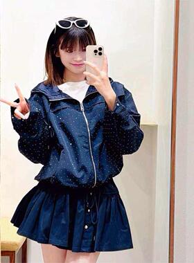 CI代购M家26春夏仿钻饰连帽松紧腰带短款外套MFPBL00816