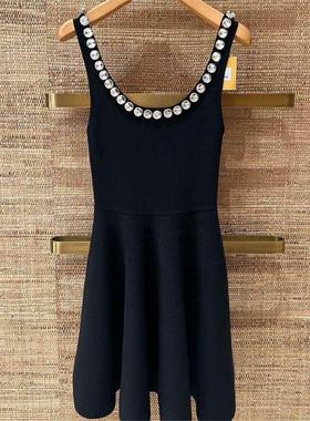 CI代购S家26春夏镶水钻U字领露背高腰无袖吊带连衣裙SFPRO04590