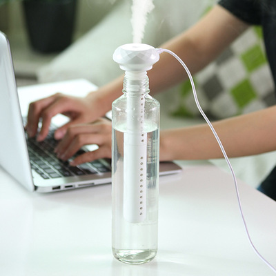 便携式加湿器水杯矿泉水加湿器车载喷雾补水仪USB家用大喷雾包邮