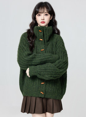 绿色高领毛衣外套女款秋冬2025冬季新款保暖加厚立领针织开衫上衣
