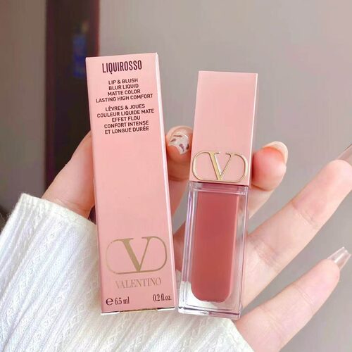华伦天奴valentino唇釉粉管裸感