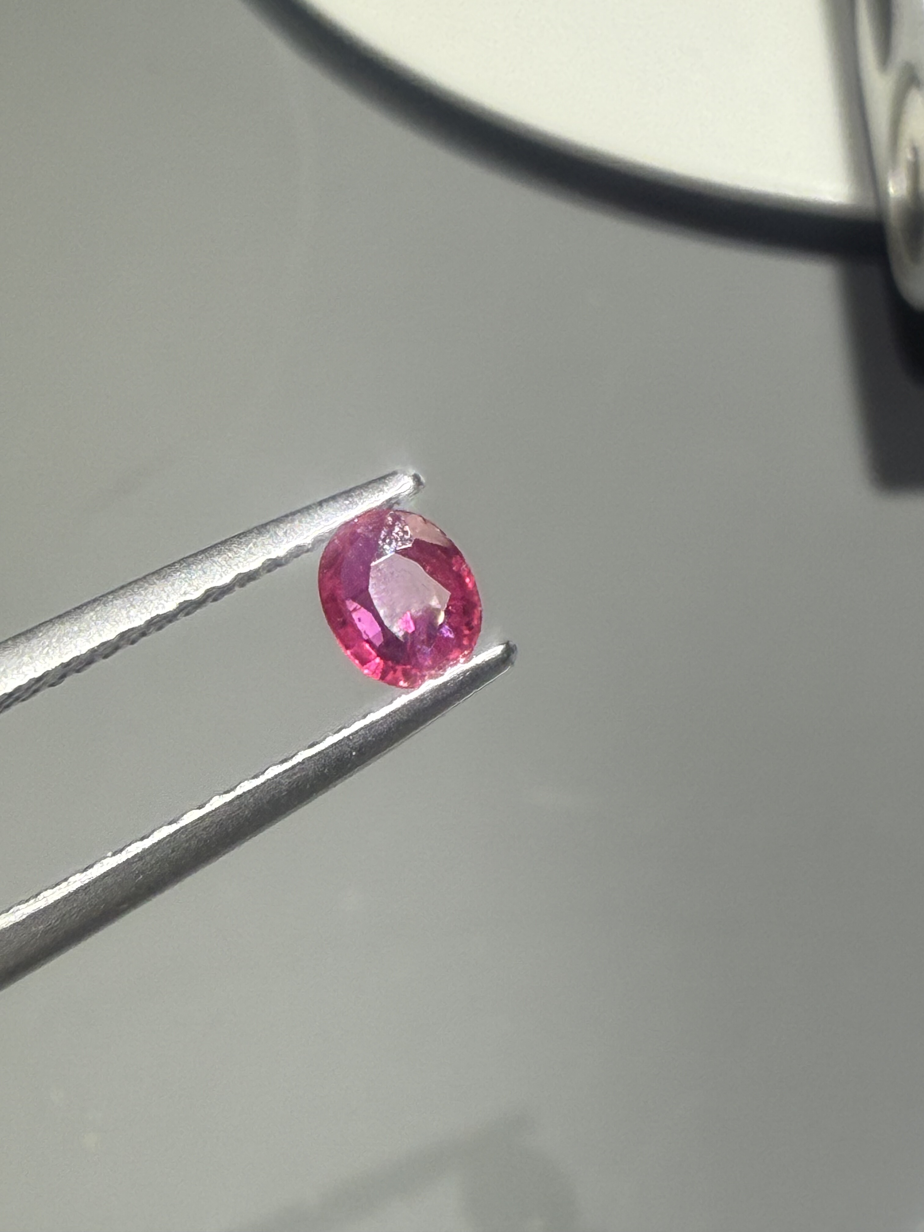 天然老烧红宝石0.39克拉玻璃体荧光感强