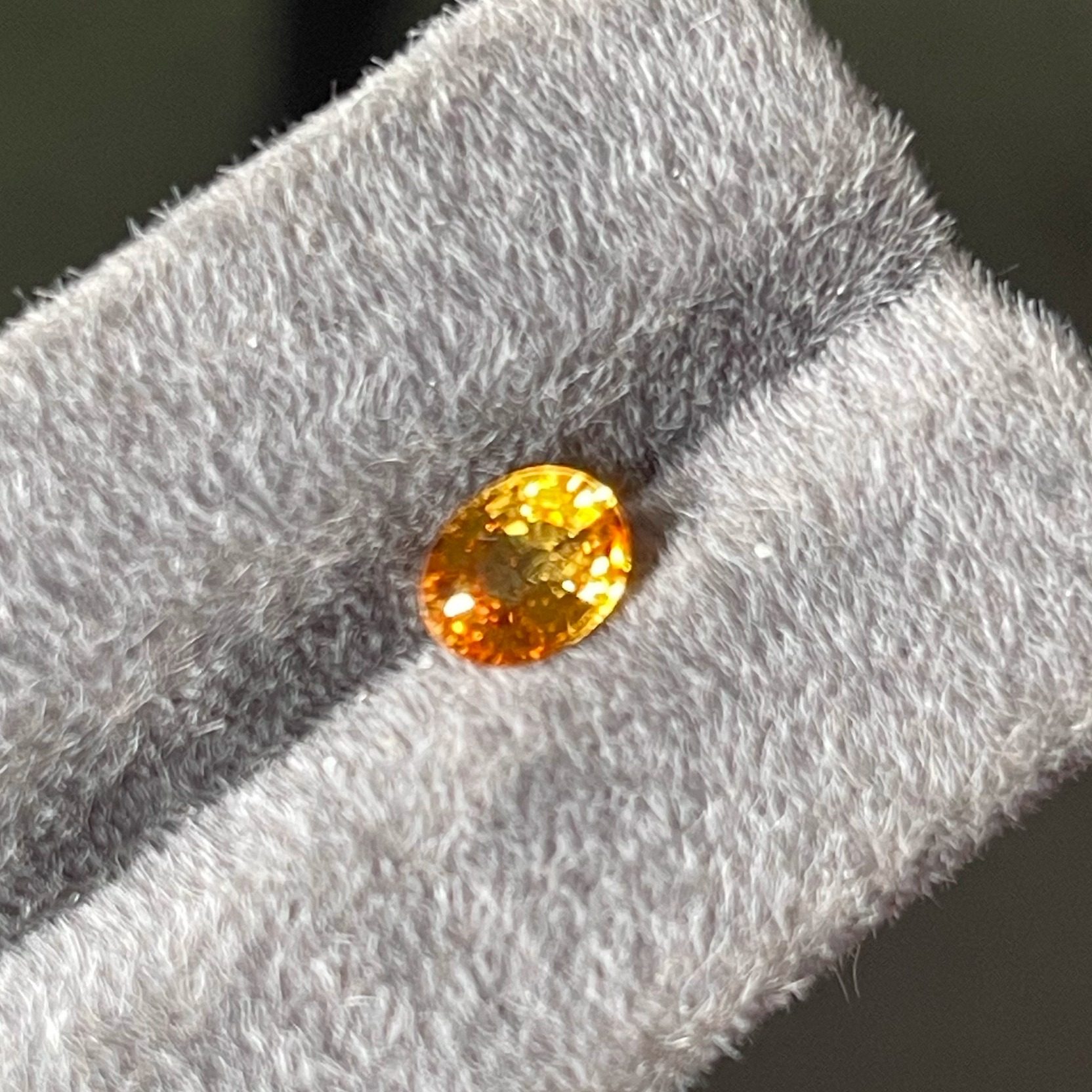 黄色蓝宝石1.405克拉,珠宝/钻石/翡翠,裸石,淘宝优惠券,粉丝福利购,淘宝优惠卷