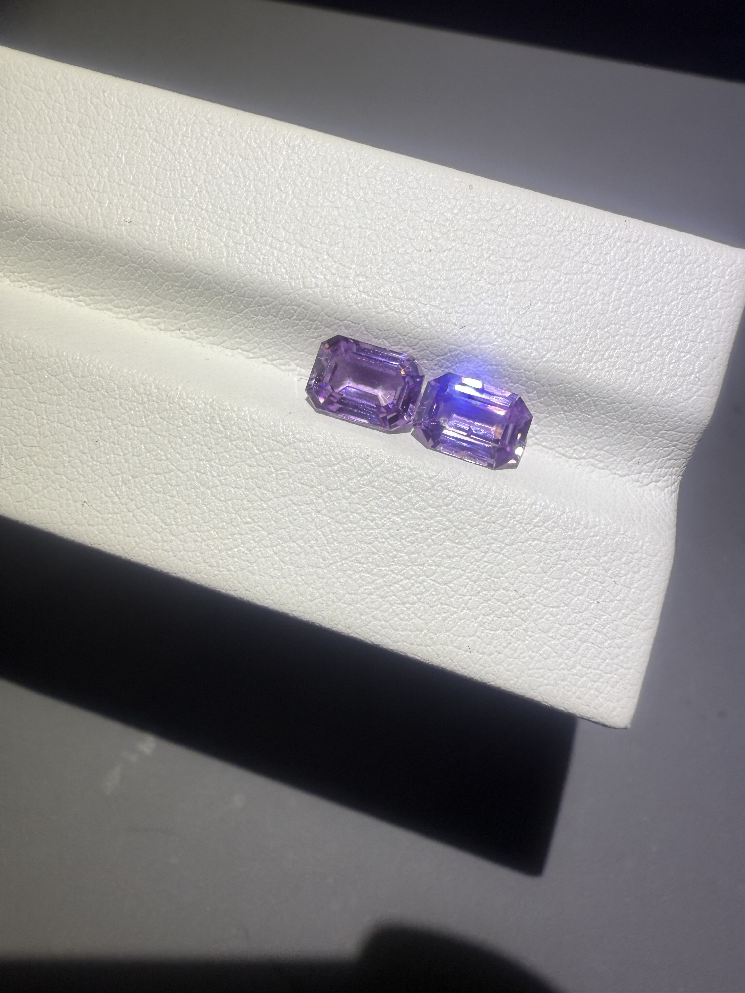 天然无烧紫蓝宝石一对2.366克拉,珠宝/钻石/翡翠,裸石,淘宝优惠券,粉丝福利购,淘宝优惠卷