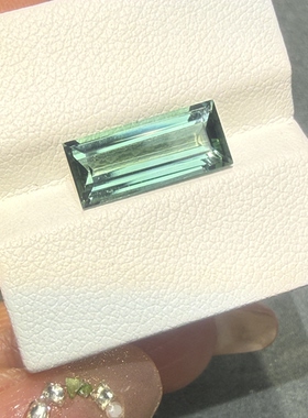 天然淡蓝色碧玺全净无瑕大小刚刚好做吊坠个性十足3.66克拉