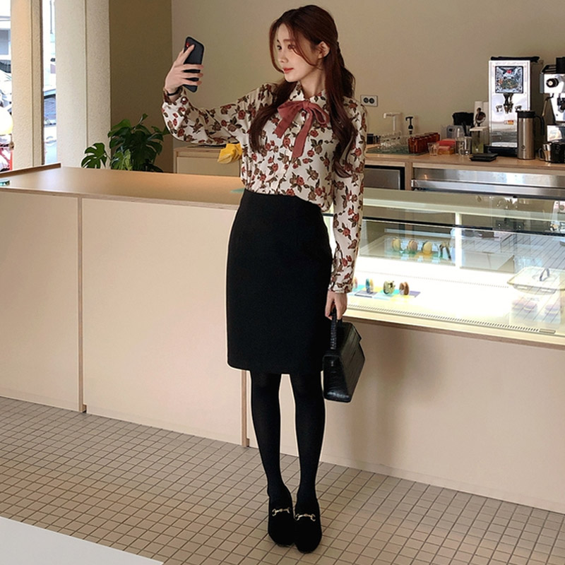 韩版高腰直筒呢子半身裙