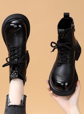 早春新款马丁靴女款加绒2026英伦风显脚小短靴软底鞋大码410101n