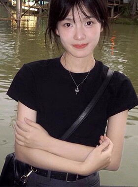 纯棉正肩修身黑色短袖T恤女夏季新款ins百搭显瘦甜辣妹打底衫上衣