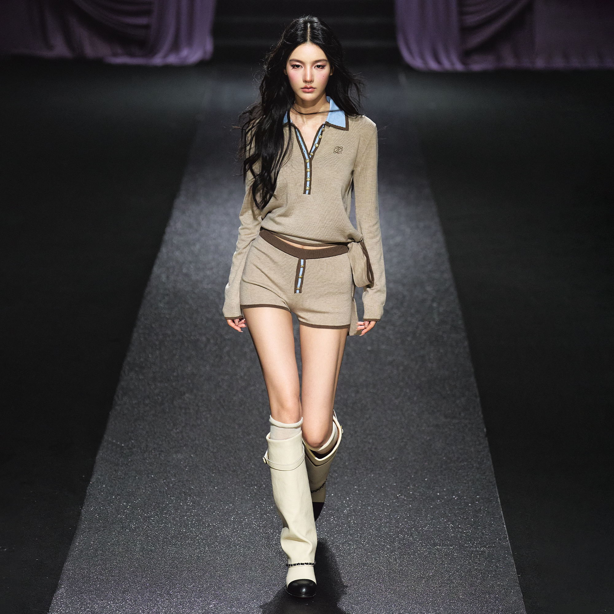 AGAM 撞色金扣飘带翻领polo绑带毛衣 桃心短裤套装