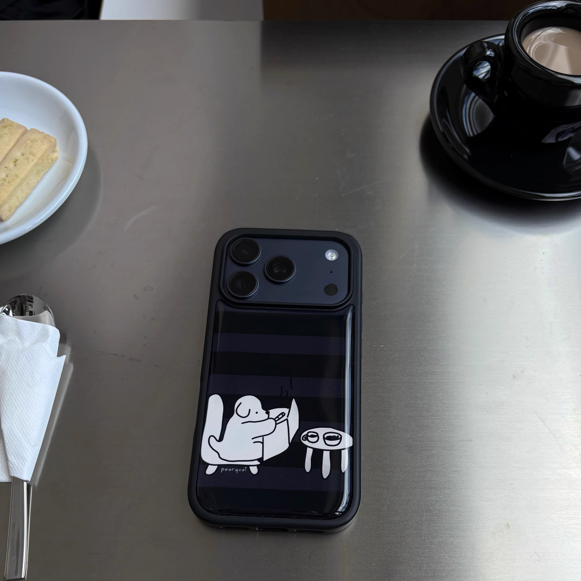 看报小狗适用于iPhone17promax滴胶手机壳苹果16promax保护套15pro苹果17十六13PRO十五苹果14手机壳可爱女款