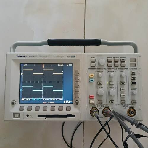 TDS3052B 泰克500M数字示波器 实验室测量仪器议价维修