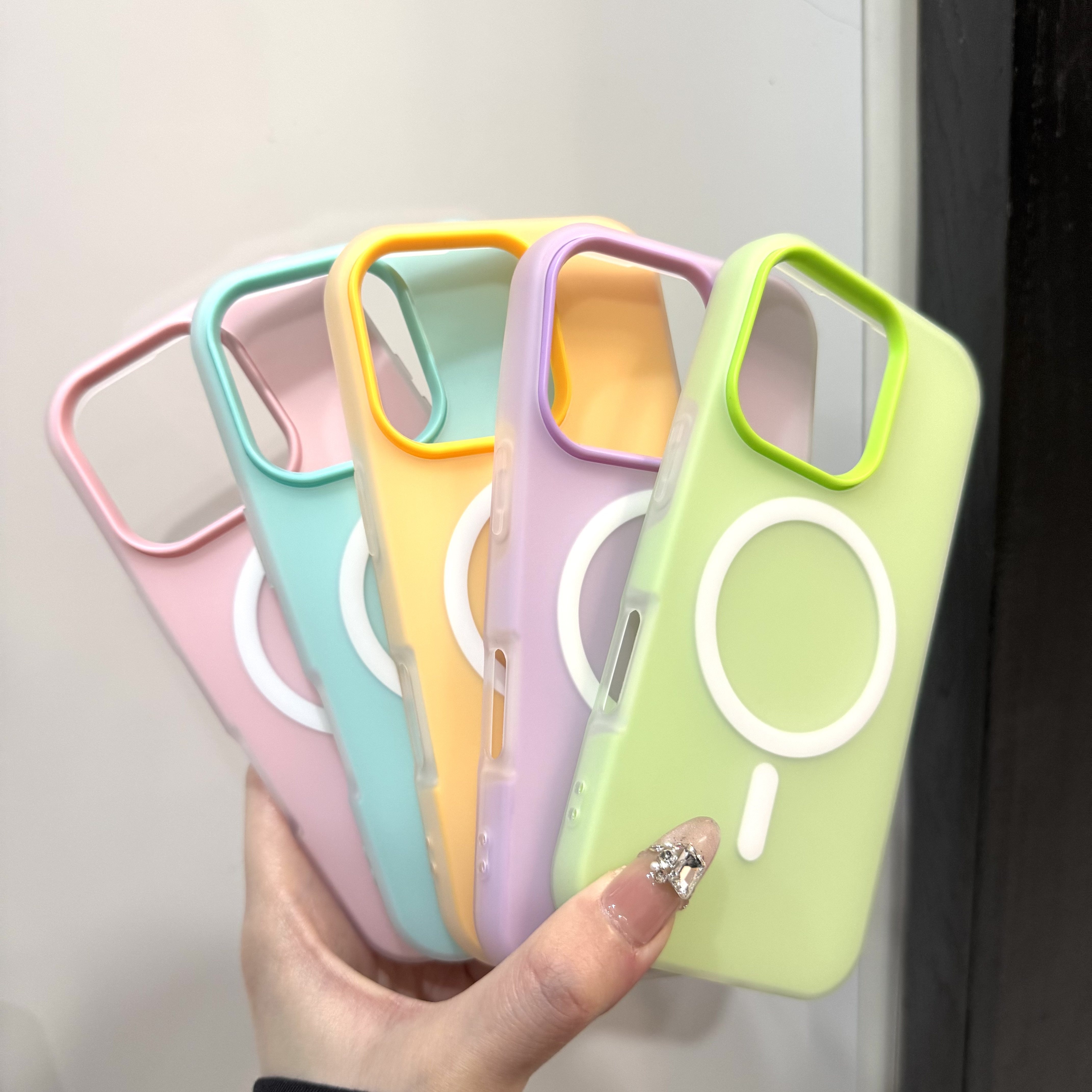 MagSafe磁吸糖果色极简约适用iPhone16ProMax手机壳新款15保护壳13Pro情侣12纯色14网红11全包防摔软胶大孔壳